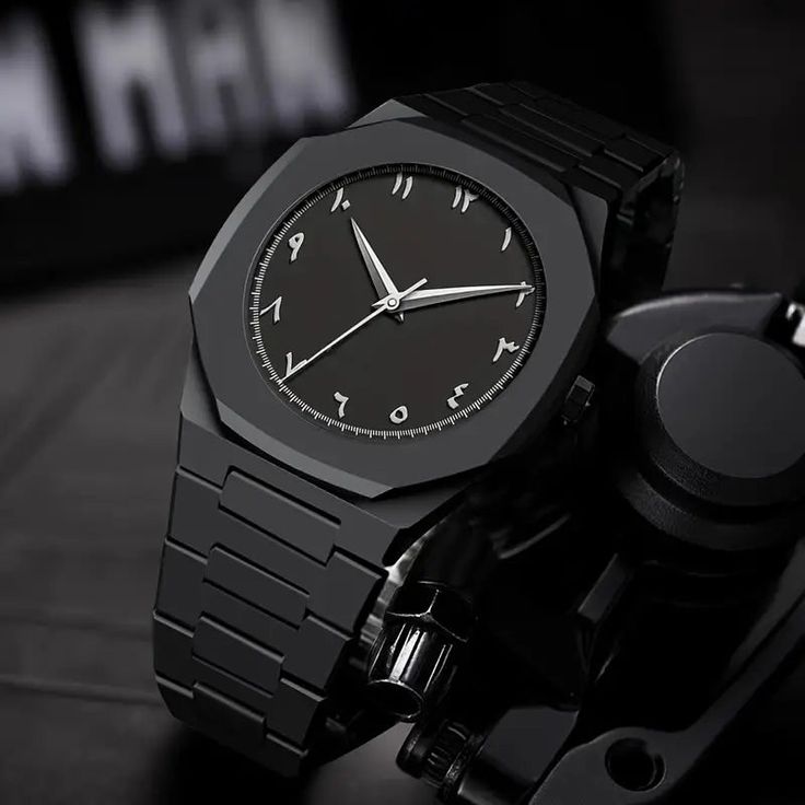 Black Aura Watch – Stylish &amp; Mysterious Elegance